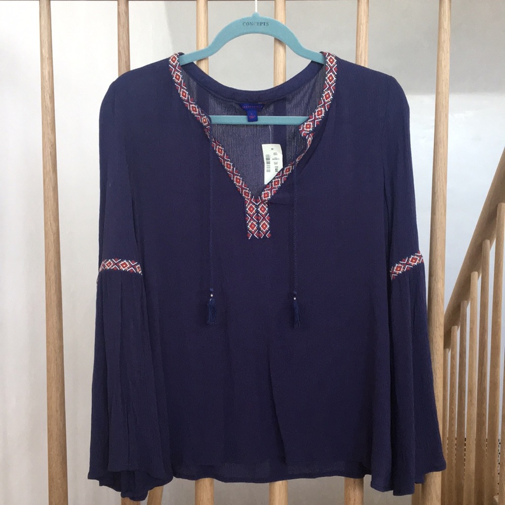 Embroidered Long sleeve blouse Aeropostale large